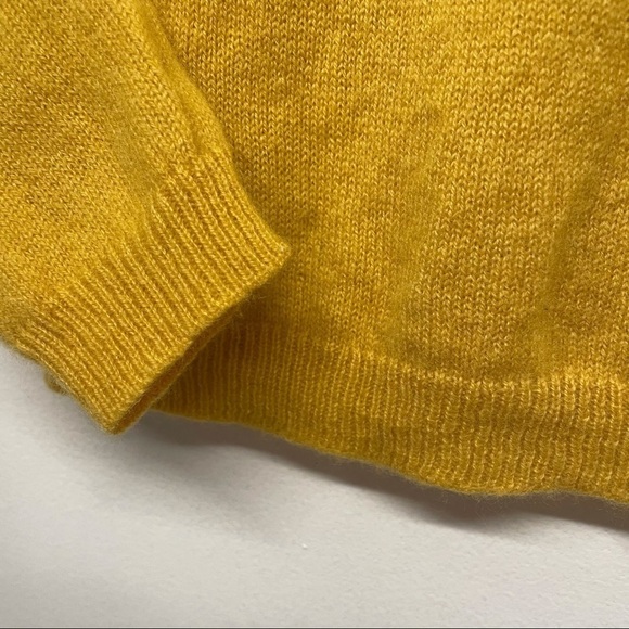 TAHARI Pure Luxe 100% Cashmere Sweater Golden/mustered Yellow Cozy Warm Comfy - Picture 3 of 10